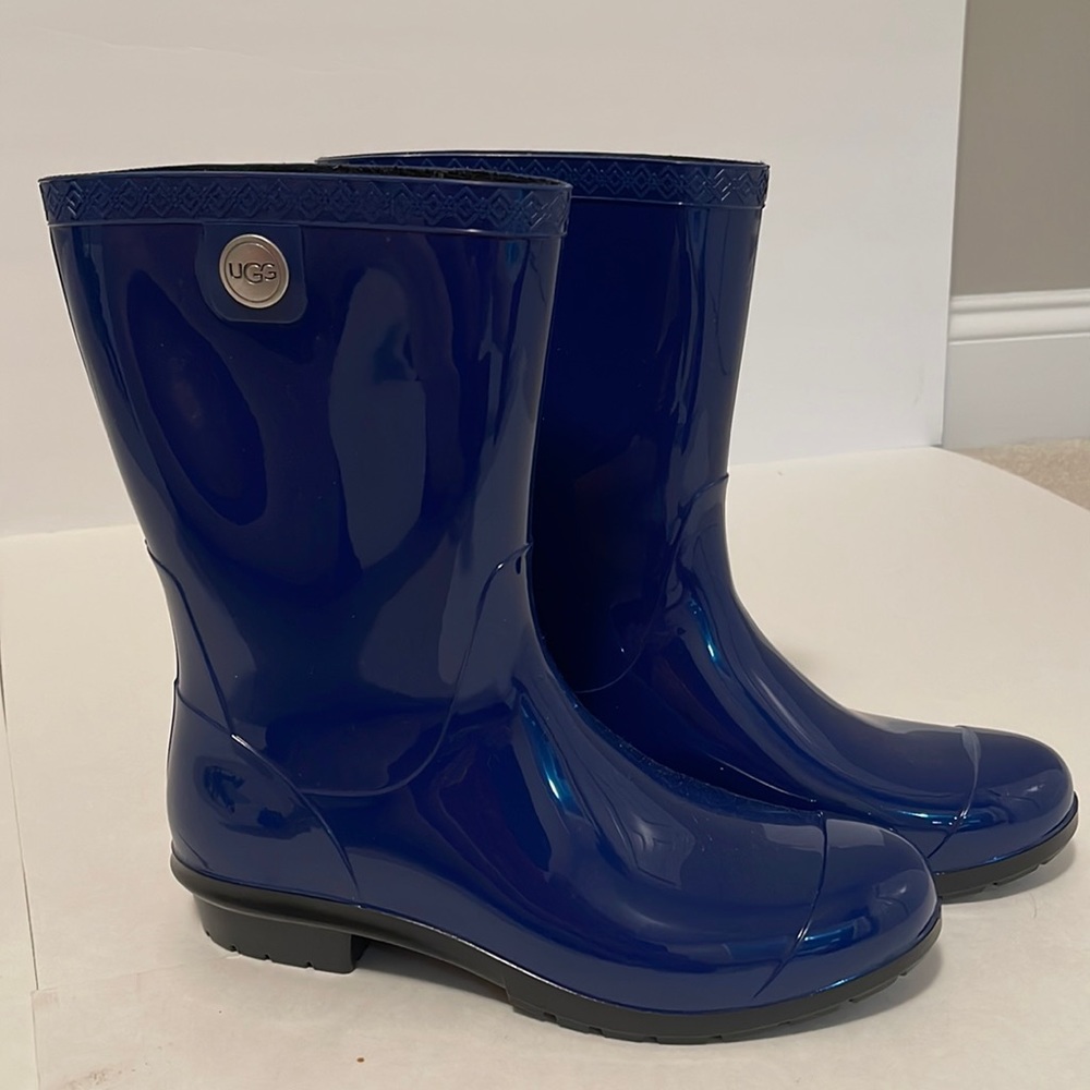 Women’s UGG Rain Boots/Galoshes